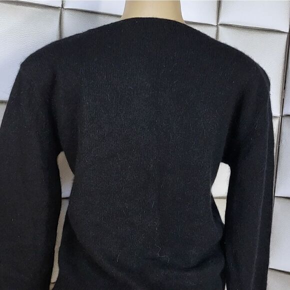 Vintage lambswool sweater   - Picture 2 of 5